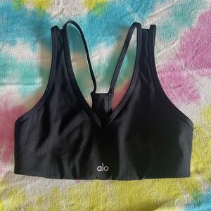 ALO Yoga Jump Start V-neck bra (Med)